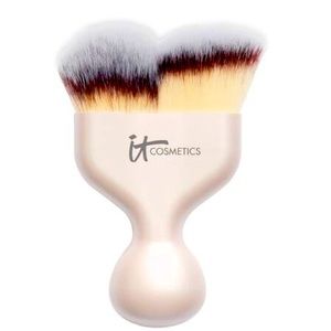 $48 Heavenly Luxe Hello Cheekbones Contour Brush
